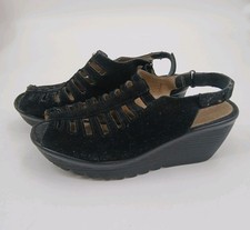 Sz 7 Sketchers Memory Foam